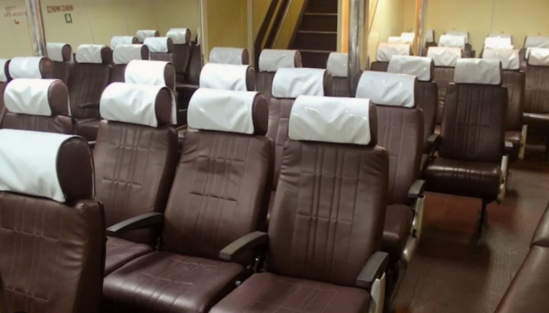 Green-Ocean-Economy-Class-Seats